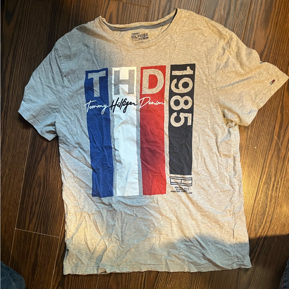Tommy Hilfiger Denim Gray T-Shirt